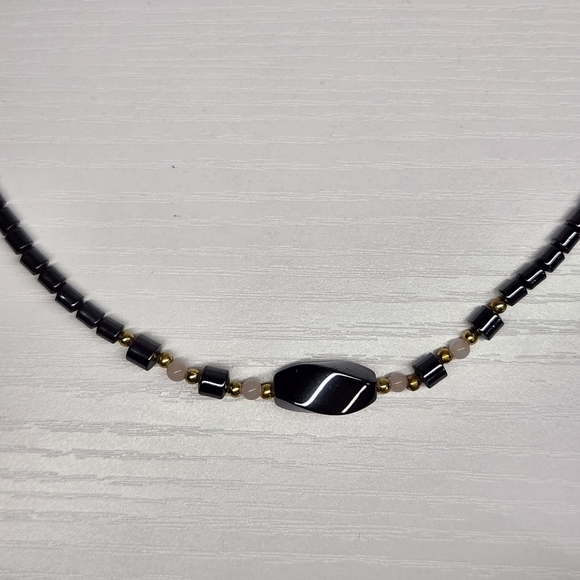 Hematite Necklace - Picture 4 of 4